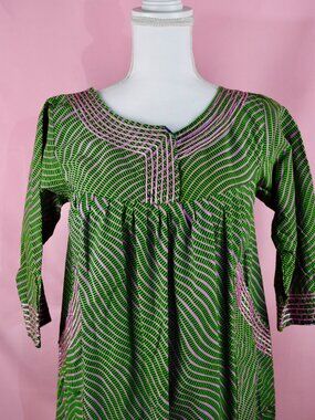 Green & Pink Traditional Indian-Inspired Leheriya Print Maxi Dress | Size S
